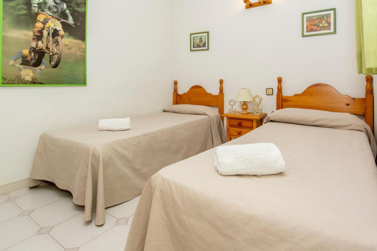 Rentalmar Nabila Miami Playa Buitenkant foto